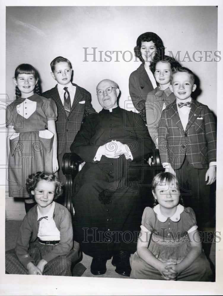 1953 Brother John Henry, and his grandchildren - Historic Images
