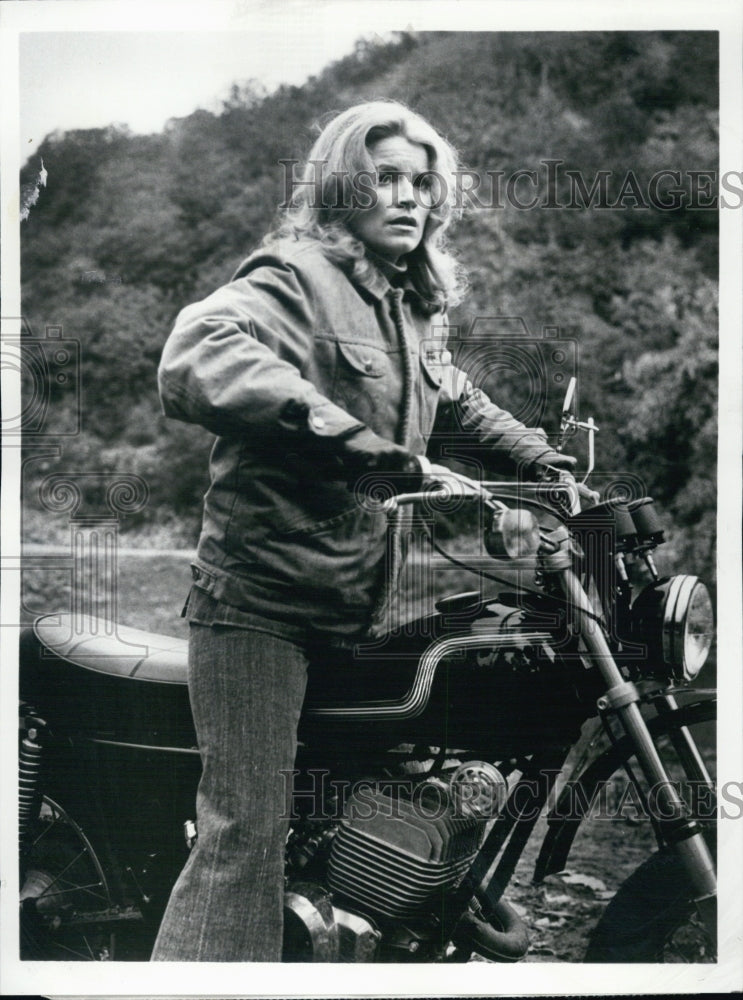 1975 Julie Sommars in "Three for the Road" - Historic Images