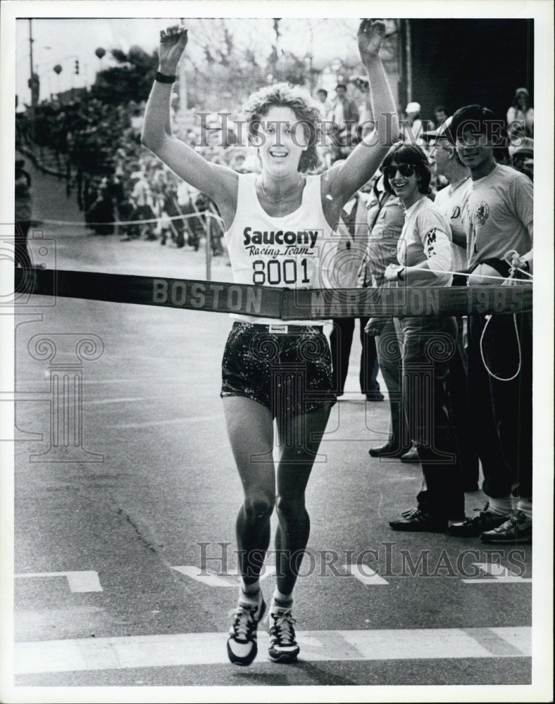 1987 Press Photo Distance Runner Lisa Larsen Weidenbach - Historic Images