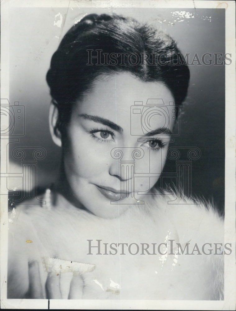 1963 Jennifer Jones in "Good morning,Miss Dove" - Historic Images