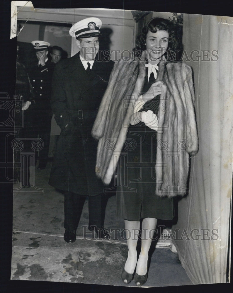 1944 Jennifer Jones - Historic Images