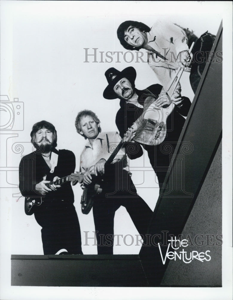 1990 Press Photo Instrumental Rock Band The Ventures - Historic Images