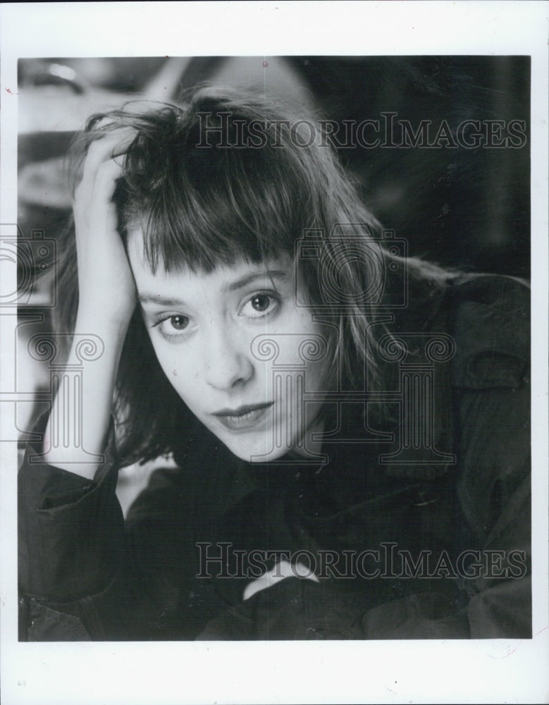 Press Photo Suzanna Vega Pop Music Acoustic Guitar - Historic Images