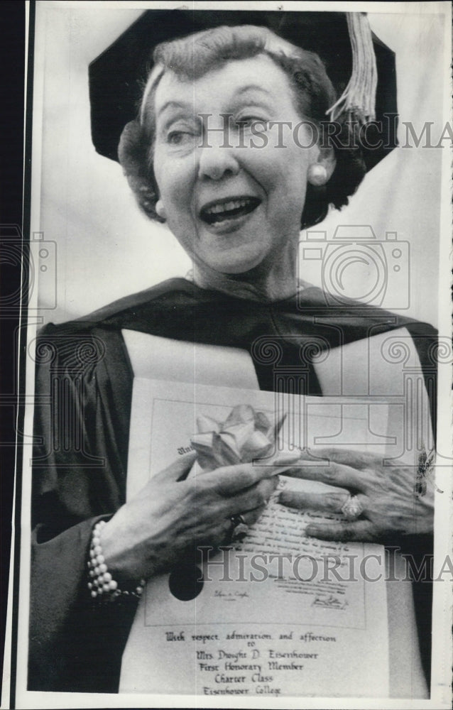 1972 Mrs. Mamie Eisenhower, former first lady with an honorary degre - Historic Images