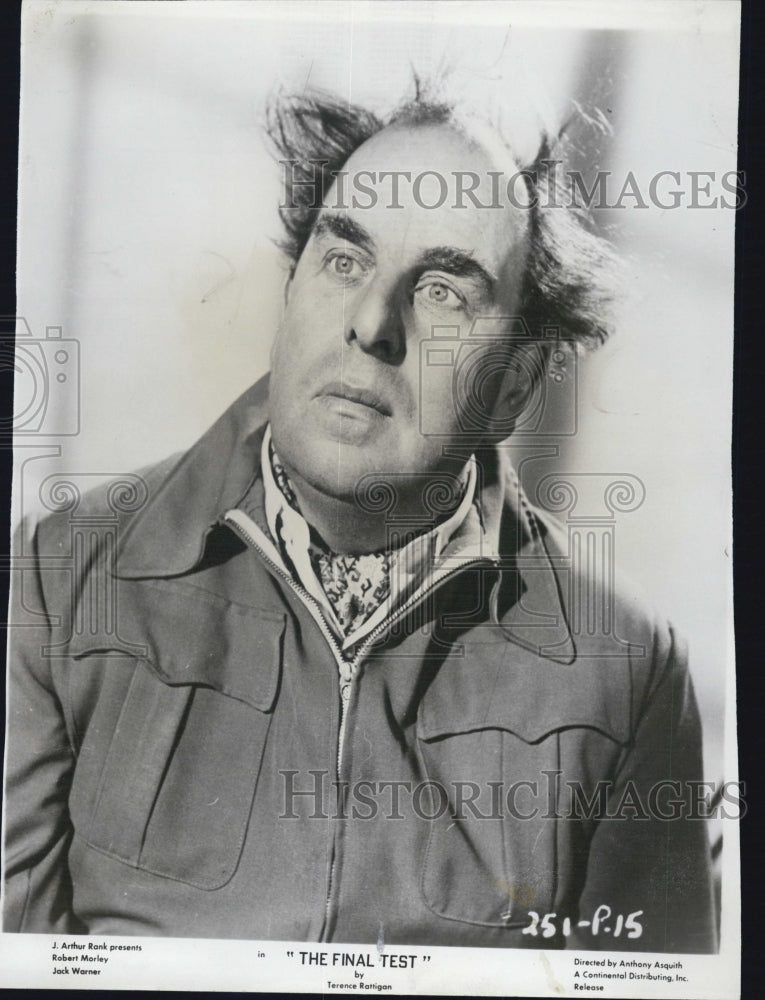 1954 Press Photo Robert Morley in &quot;The Final Test&quot; - RSG85623 - Historic Images