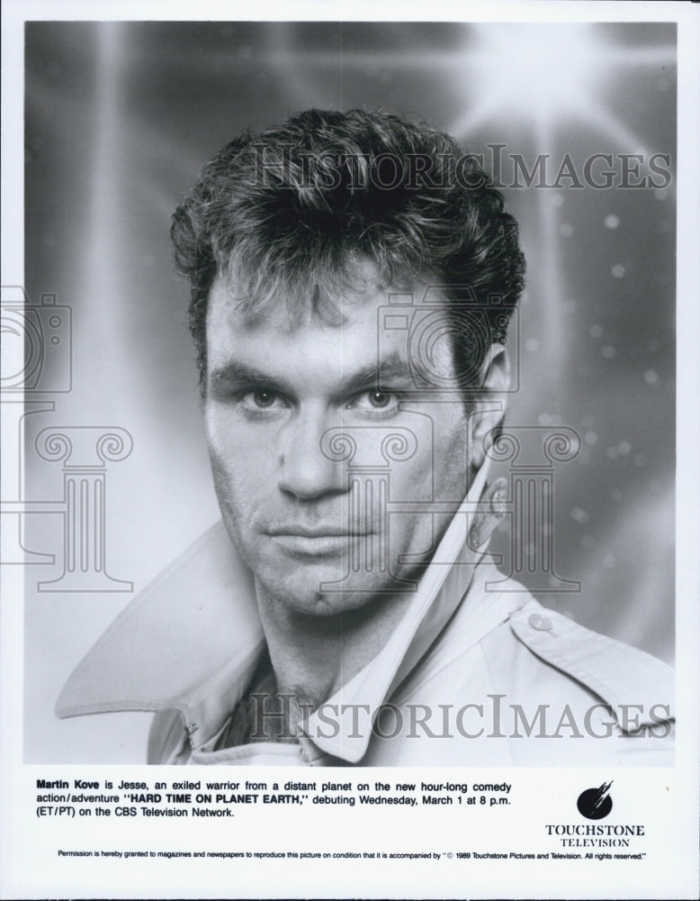 1989 Press Photo Martin Kove in "Hard Time on Planet Earth" - Historic Images