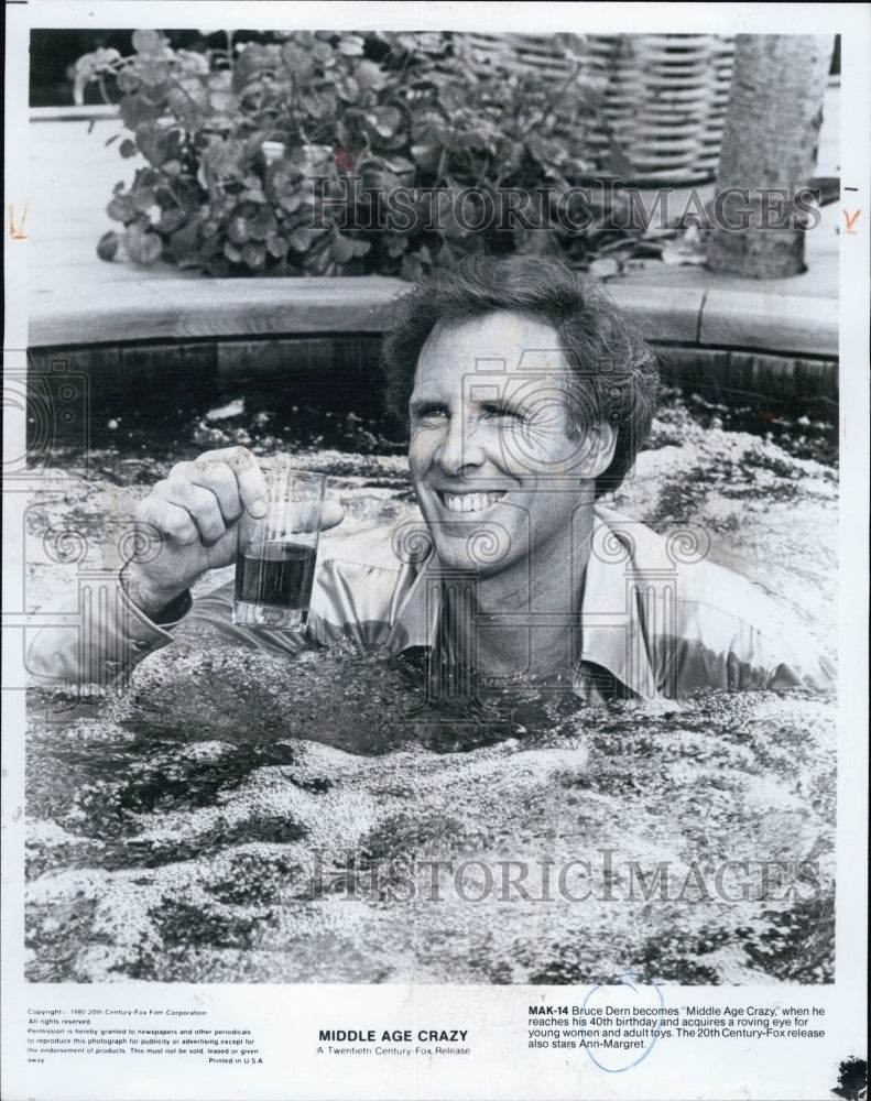 1986 Press Photo Actor Bruce Dern in "Middle Age Crazy" Film - Historic Images