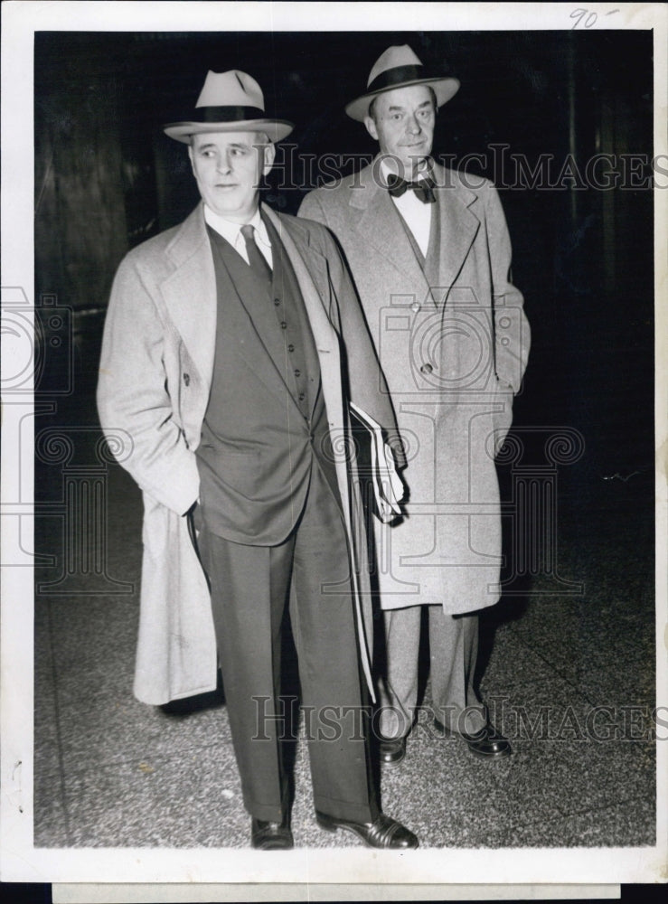 1951 atty Edward F. Flynn & Judge John S. Dunham entering Court - Historic Images