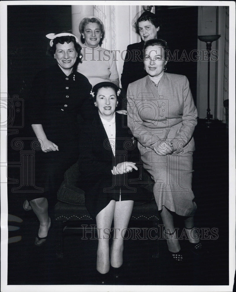 1953 Press Photo Leaders of Brookline Auxiliary of Jewish Memorial Hospital, - Historic Images