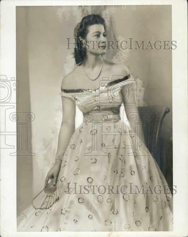 1942 Alba Toss, Singer - Historic Images