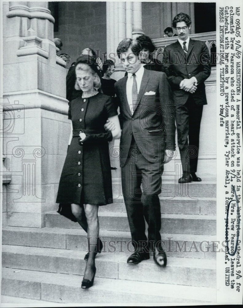 1969 Columnist Drew Pearson's Funeral ,Mrs Pearson and Tyler Abell - Historic Images