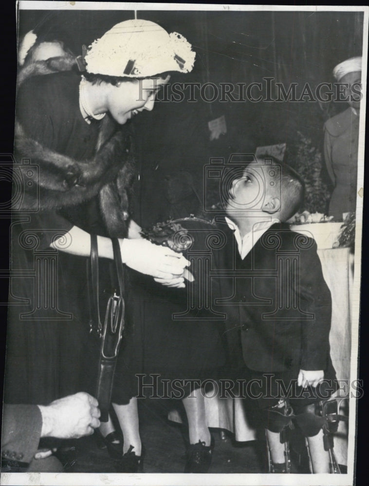 1958 Warren Mattingly & Mrs. Barbara Eisenhower - Historic Images