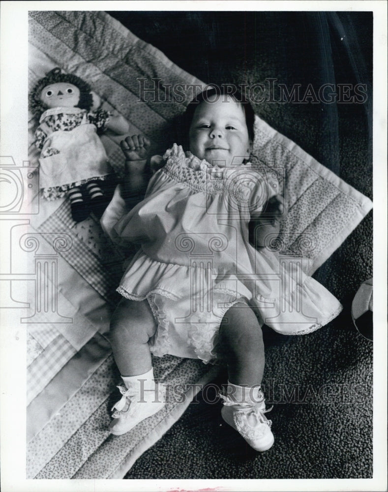 Press Photo Elizabeth Jordan Carr,1st test tube baby in United States - Historic Images