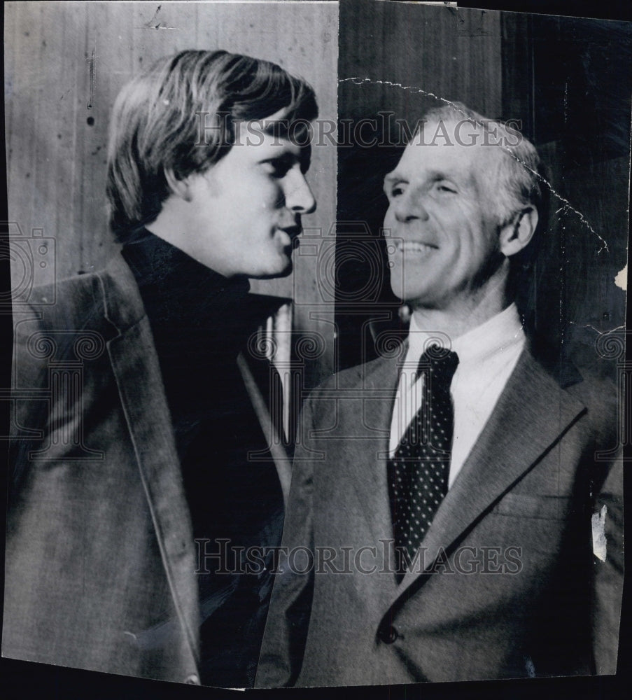 1973 Stephen Erickson  Visits Mayor Kevin White - Historic Images