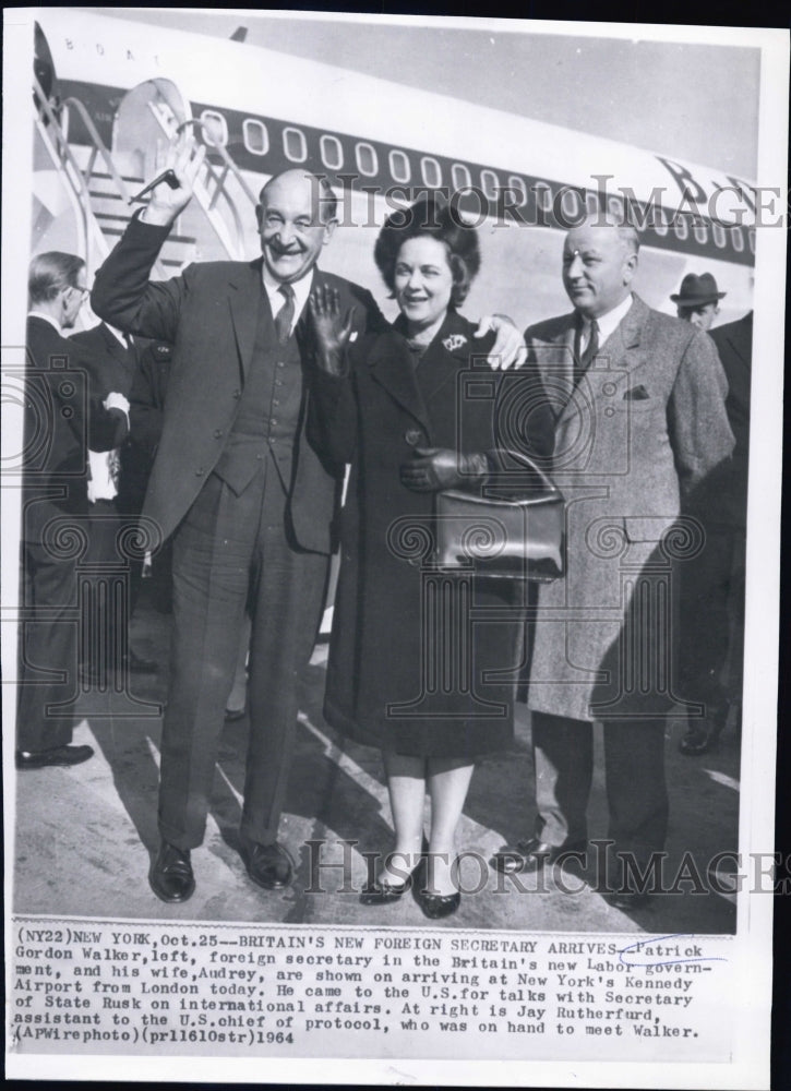 1964 Press Photo Patrick Gordon Walker/Britain&#39;s Foreign Secretary,Wife Audrey - Historic Images