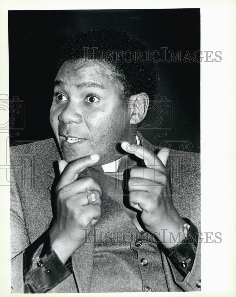 1986 Press Photo Bishop Patrick Matagengwe - Historic Images