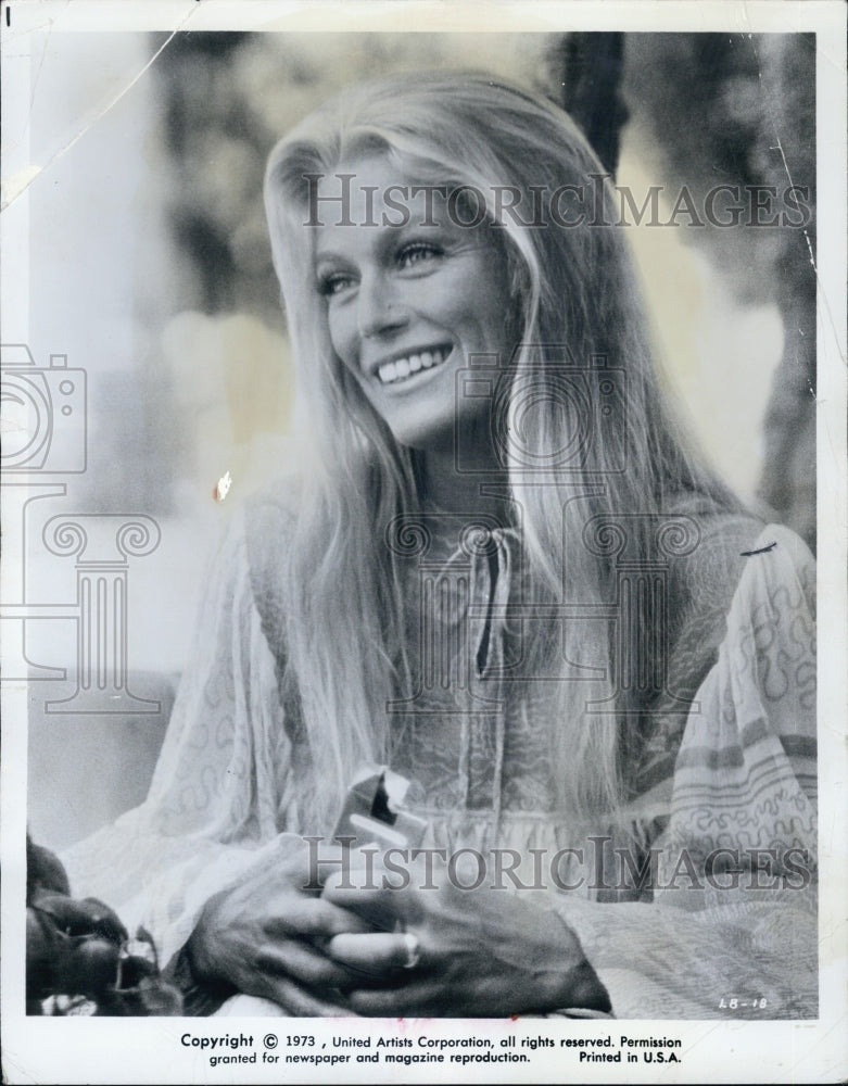 1973 Nina van Pallandt stars in &quot;The Long Goodbye&quot; - Historic Images