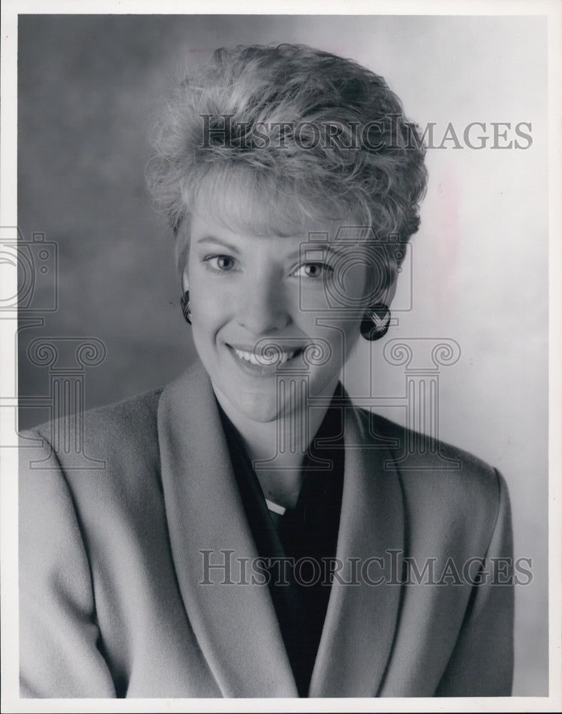 1995 Press Photo Kim Carrigan News Anchor - Historic Images