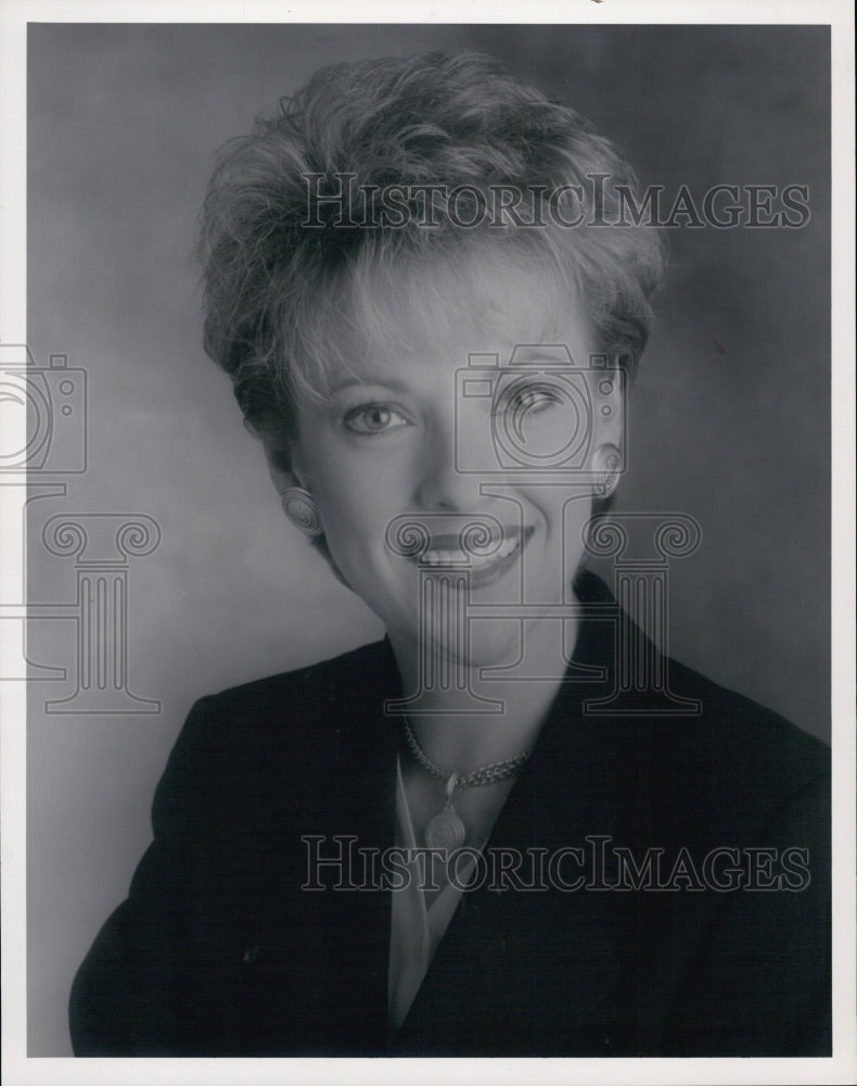 1995 Press Photo News Anchor Kim Carrigan - Historic Images