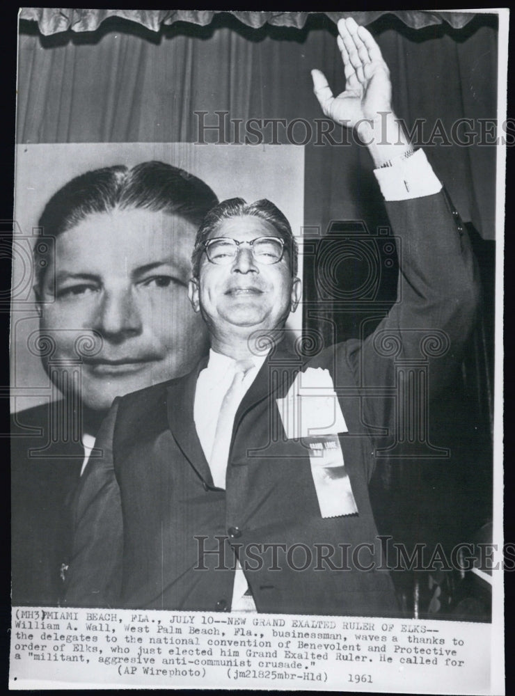 1961 Businessman William A. Wall thanks Elks - Historic Images