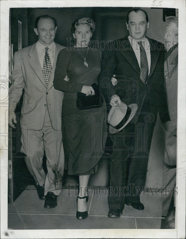1949 Mark Matthews, Mrs. Winifred Fielding & Atty. George Mulry - Historic Images