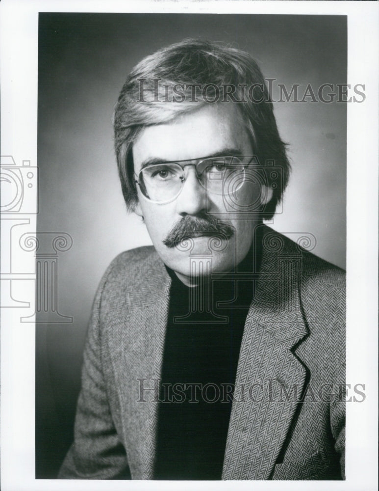 1982 Press Photo Raymond L. Erikson, Ph.D. wins research award - Historic Images