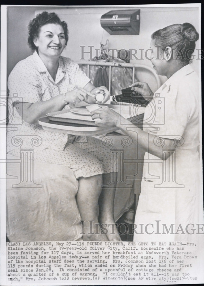 1963  Mrs. Elaine Johnson ending her 117-day fast-Historic Images