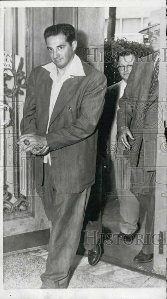 1954 Press Photo David Pacheco New Bedford, Mass, internal revenue agent - Historic Images