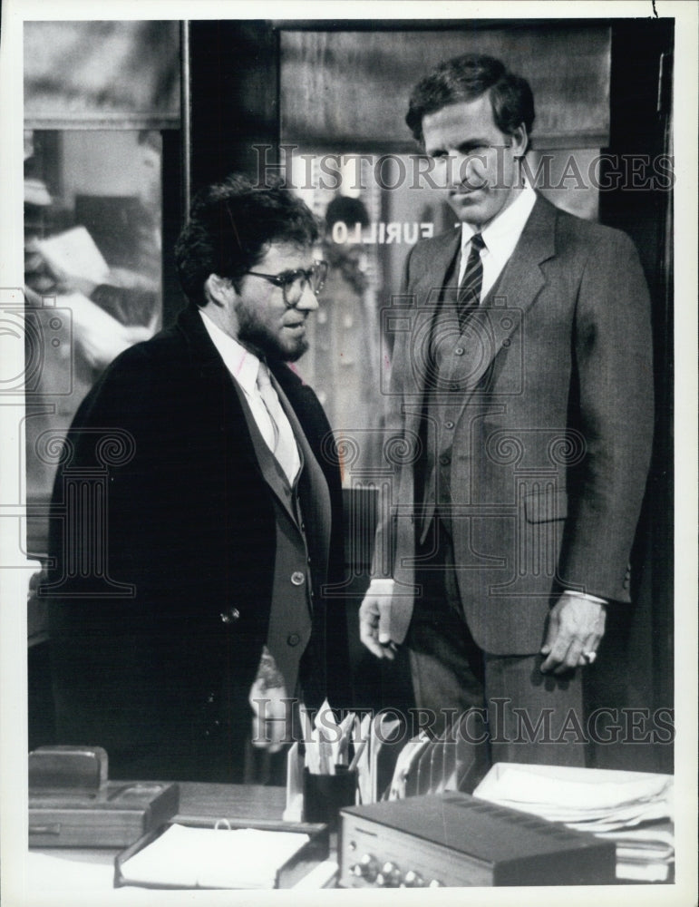 1985 Press Photo " Ewe & you,Babe" - Historic Images