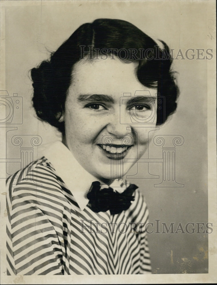 1951 A picture of Barbara Ann Trodden - Historic Images