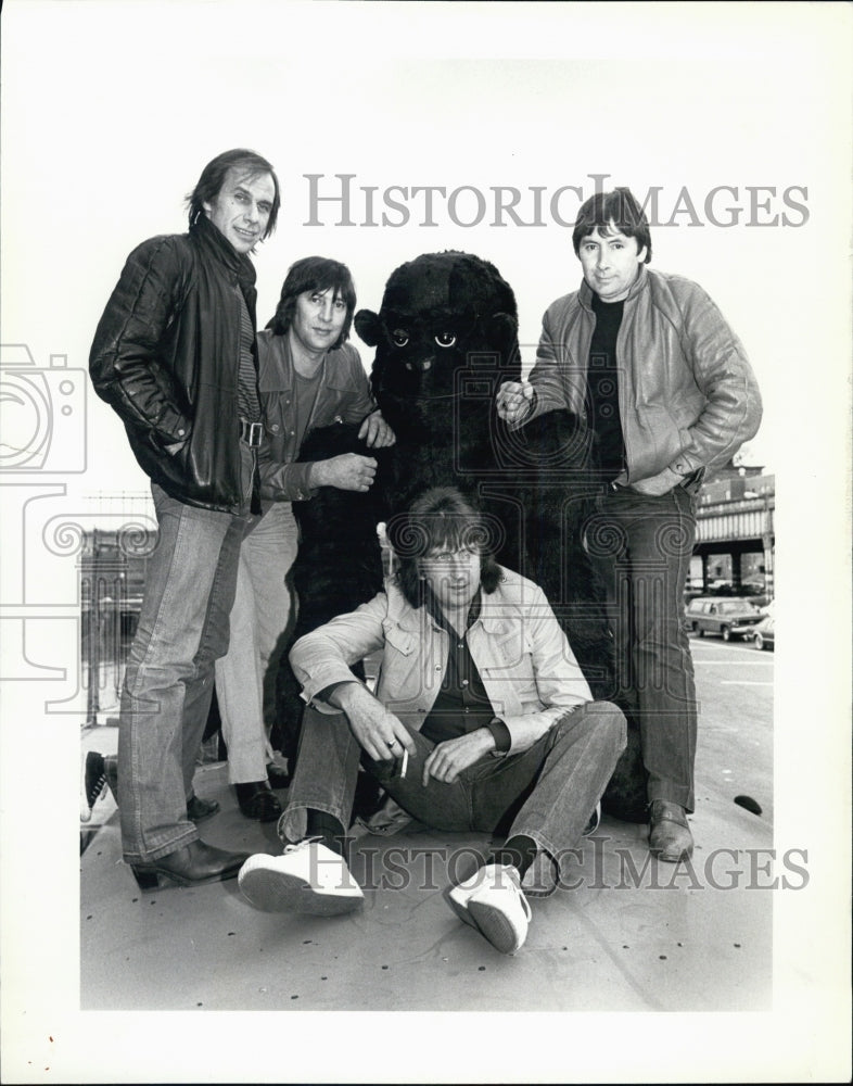 1980 Press Photo The Froggs with Res Presly - Historic Images