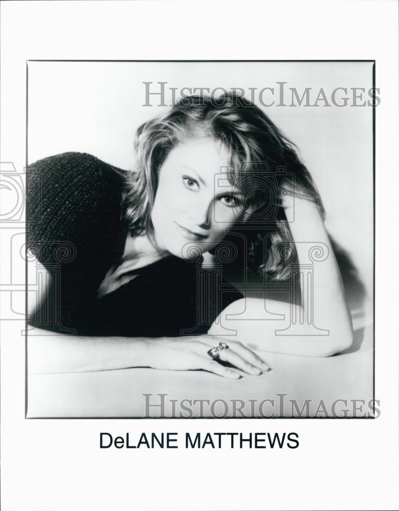 1993 Press Photo DeLane Matthews in "Dave's World" - Historic Images