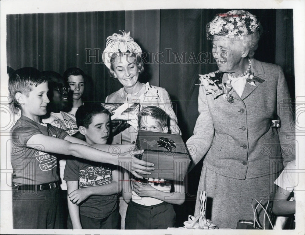 1965 Kiddie Kamp Ladies State Committee 27th Annual Luncheon - Historic Images