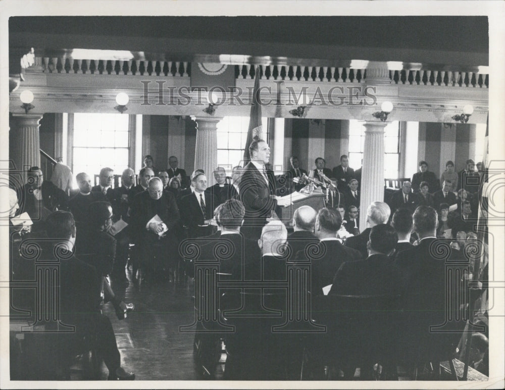 1968 Boston Mayor Kevin White Giving Inaugural Address - Historic Images