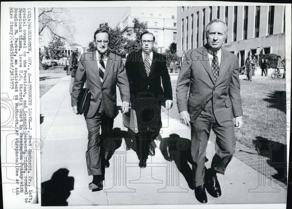 1973 Counsels J. Fred Buzhardt Jr., Leonard Garment to Pres. Nixon - Historic Images