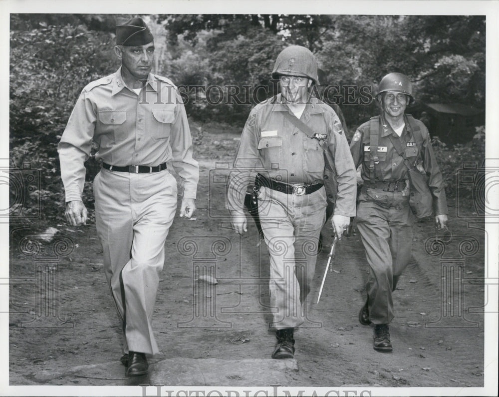 Press Photo Maj. Gen. Otis M. Whitney during inspection of troops at Camp Drum - Historic Images