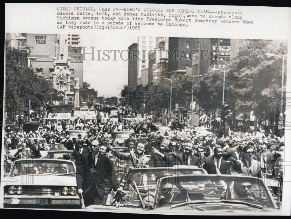 1965 Press Photo Astronauts James McDevitt and Ed White, II, Honored in Chicago - Historic Images