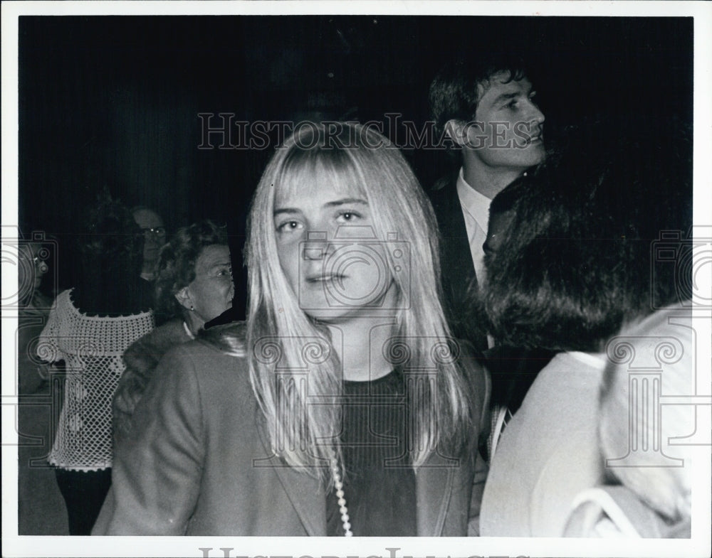 Press Photo Teddy Kennedy with friend Cindy Pease - Historic Images