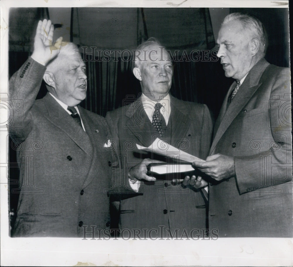 1953 Charles Wilson Takes Oath As Secretary Of Defense - Historic Images