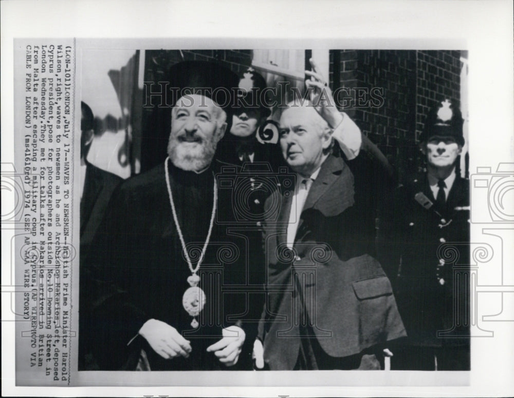 1974 Press Photo British Prime Minister Harold Wilson with Archbishop Makarios - Historic Images