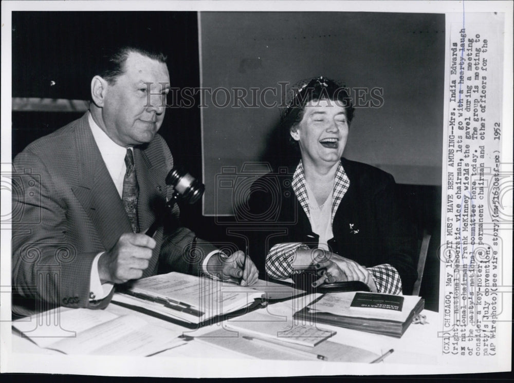 1952 Press Photo Frank Mckinney, democratic national chairman with India Edwards - Historic Images