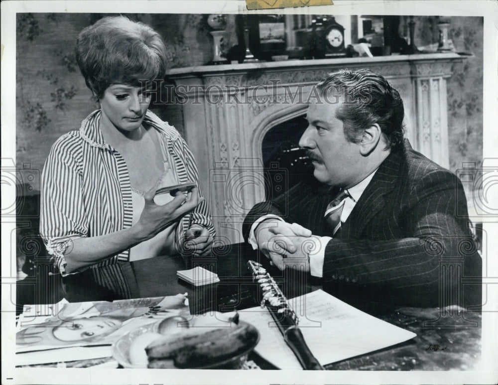 1968 Actress Maggie Smith Film Hot Millions - Historic Images