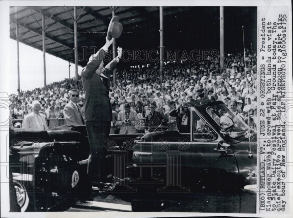 1955 Pres Eisenhower waves to crowd tour of New England - Historic Images