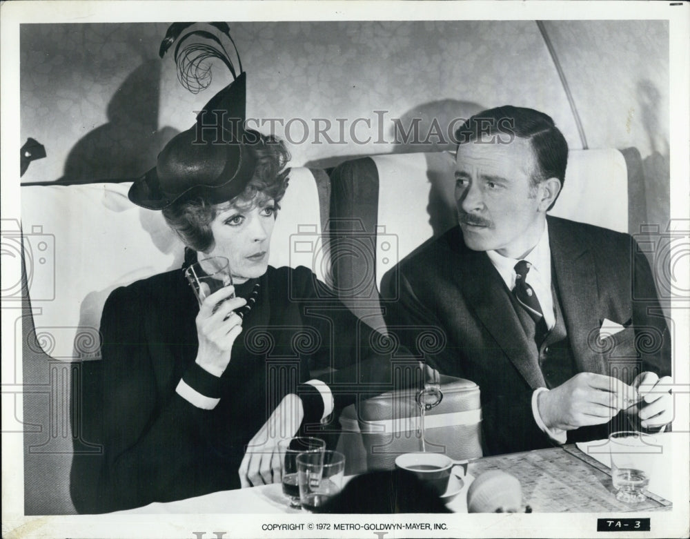 1972 Maggie Smith & Alec McGowen star in "Travels With My Aunt" - Historic Images