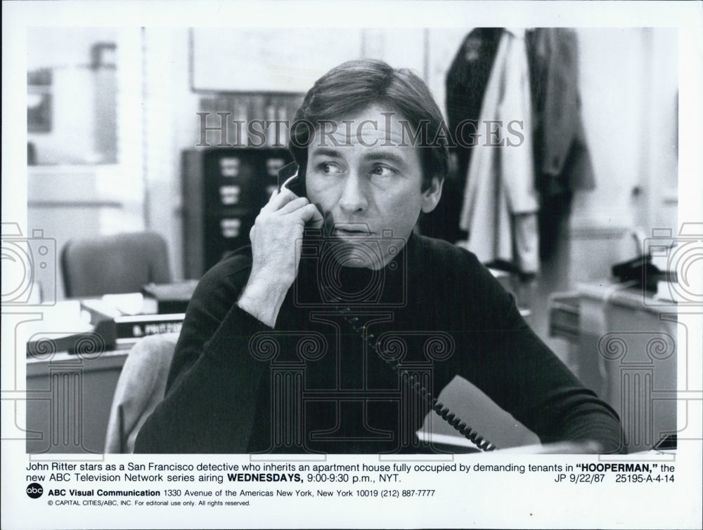 1987 Press Photo john Ritter stars in "Hooperman" - Historic Images