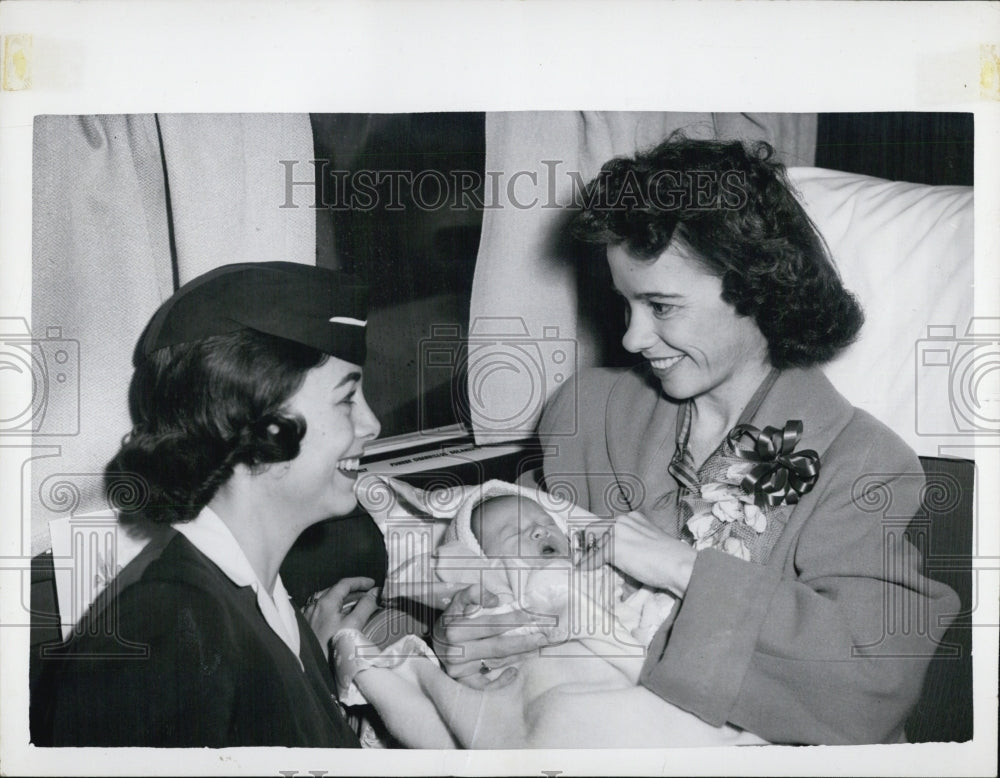 1958 Press Photo Mrs Edith Helm,Kidney Transplant Patient ,Barbara Isgandarian - Historic Images