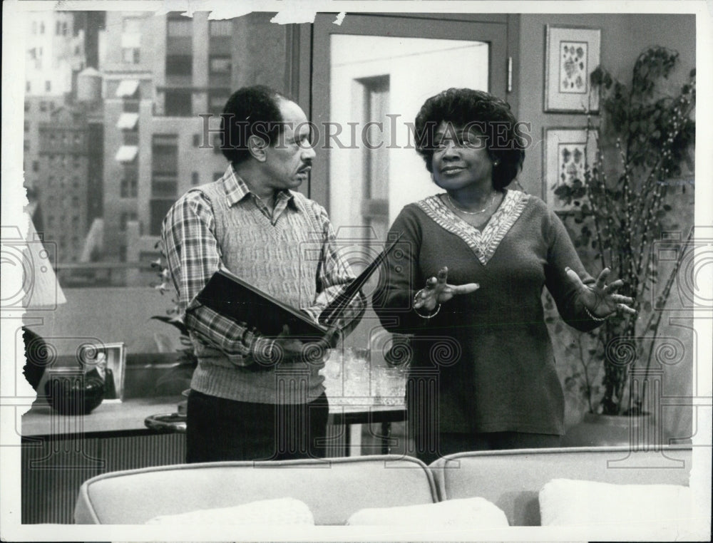 1981 Press Photo Sherman Helmsley,Isabel Sanford of &quot;The Jeffersons&quot;on CBS - Historic Images