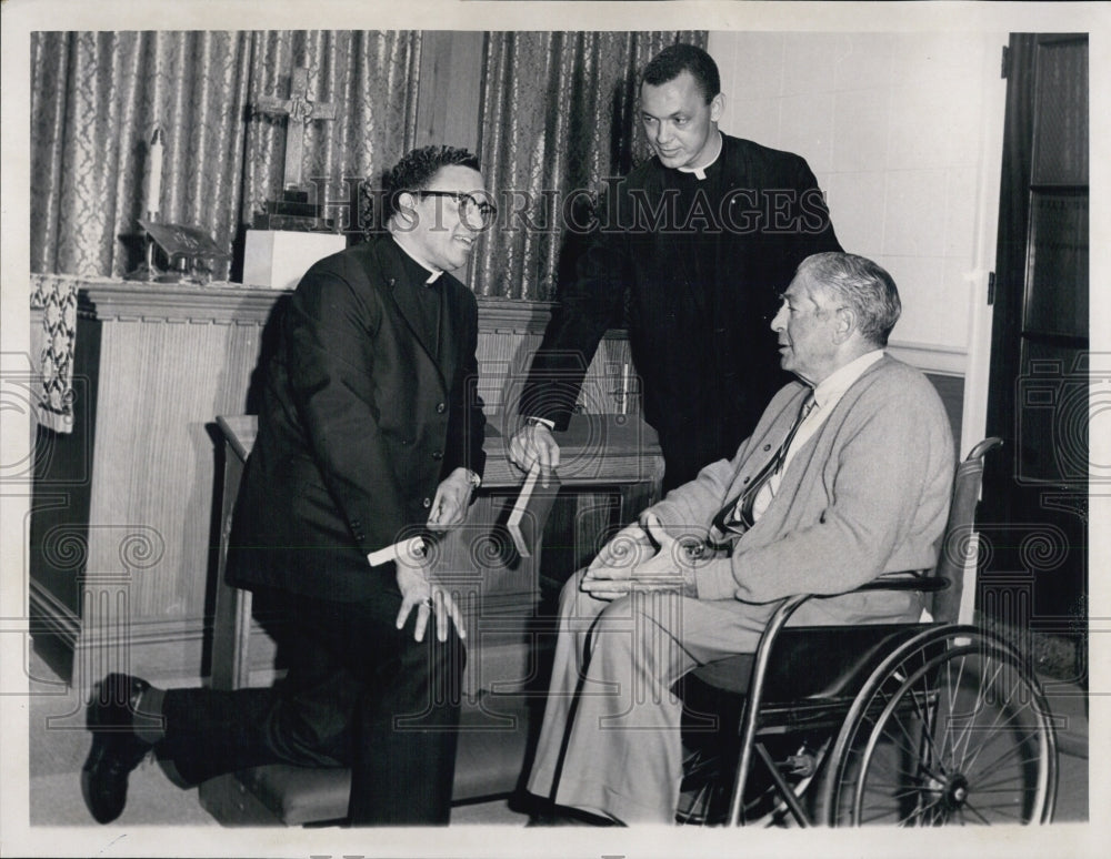 1966 Press Photo Cy Rosenthal, Bishop Harold D. Perry &amp; Father Charles Burns - Historic Images