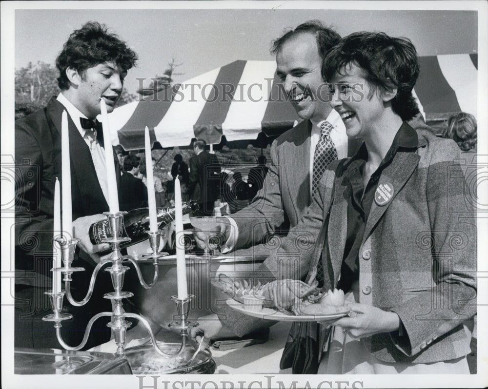 1979 Press Photo Tail Gate Party at Schaefer Stadium - Historic Images