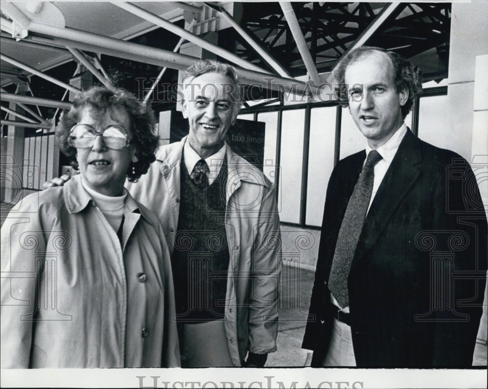 1978 Press Photo New York Times Craig R. Whitney, Mr. &amp; Mrs. Gordon Whitney - Historic Images